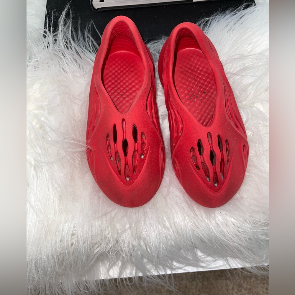 Authentic Yeezy Foams kid (unisex)